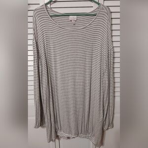 Isabel Maternity by Ingrid & Isabel Gray Striped Top